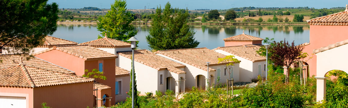 Vakantie aan zee boeken: résidence Port Minervois - Les Hauts du Lac in Homps in Aude in Languedoc-Roussillon aan het Canal du Midi.