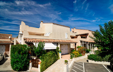 Holiday rental next to the sea : Samaria Village - Hacienda Beach residence at Cap d'Agde in Languedoc-Roussillon