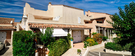 Holiday rental next to the sea : Samaria Village - Hacienda Beach residence at Cap d'Agde in Languedoc-Roussillon