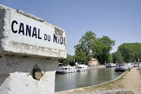 Discovery of Homps next to the Canal du Midi : holiday rental in Langueddoc-Roussillon