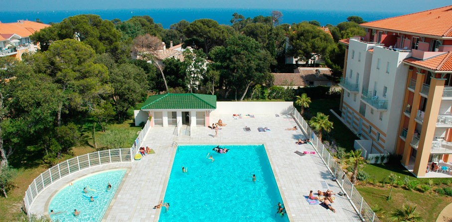 Résidence Les Calanques du Parc : location de résidence vacances à Fréjus-Saint-Aygulf sur la Côte d’Azur