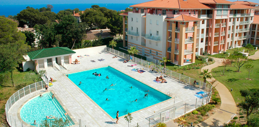 Résidence Les Calanques du Parc : location de résidence vacances à Fréjus-Saint-Aygulf sur la Côte d’Azur